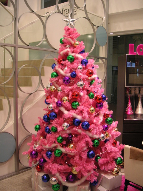 PINK Christmas tree!?!...